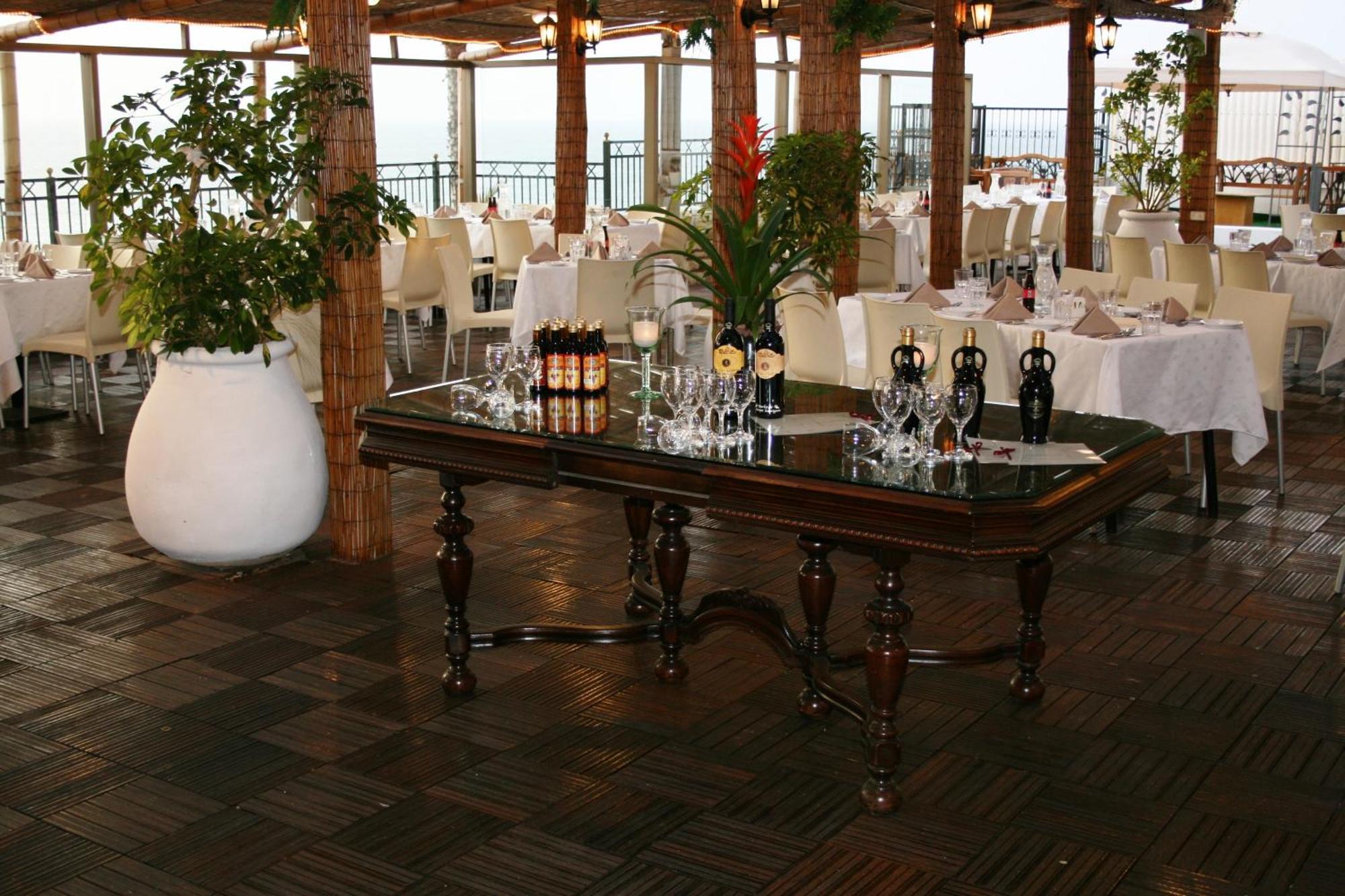 The Seasons Hotel -Studio & Suite Netanya Exterior foto